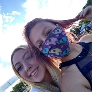 Meet your Posher, Meladee